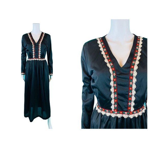 Vintage 1970s Black Red Maxi Dress Floral Trim Boho Butterfield 8W 22-27"